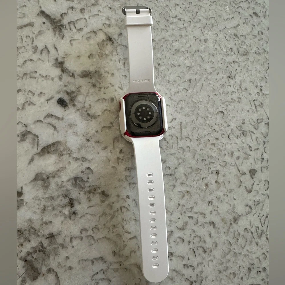 White Smartwatch Band and Case